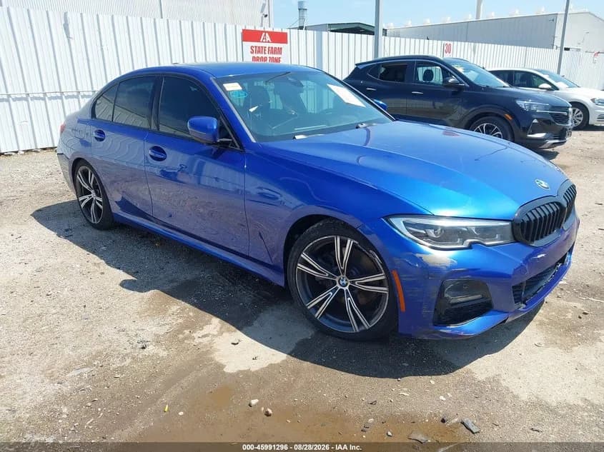 BMW 330I — фото 1