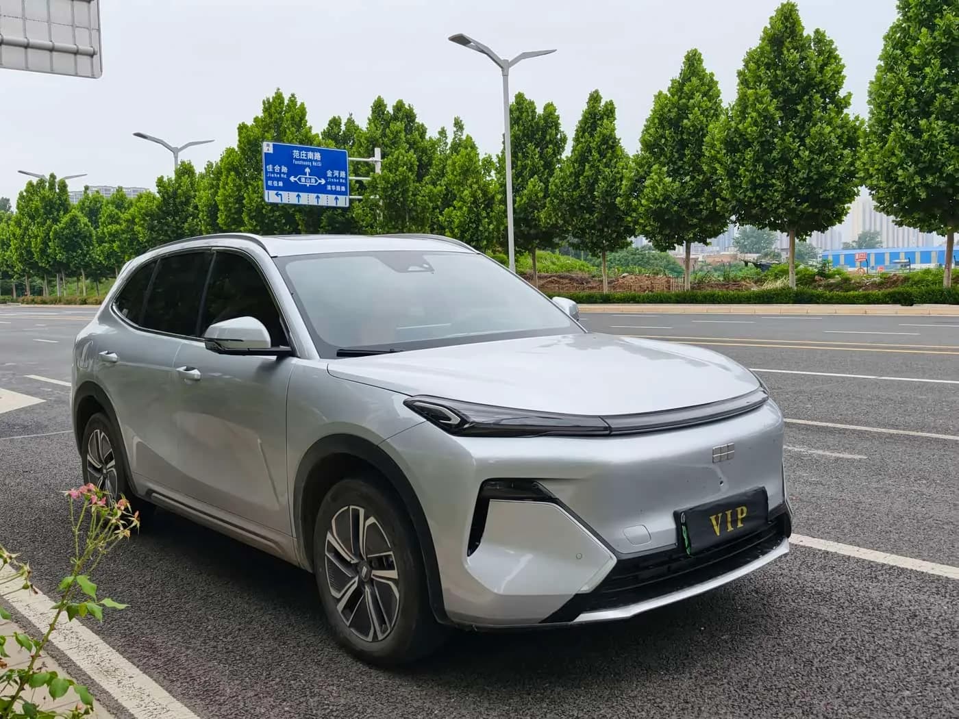 Geely Galaxy Starship 7 120km Exploration+ Edition