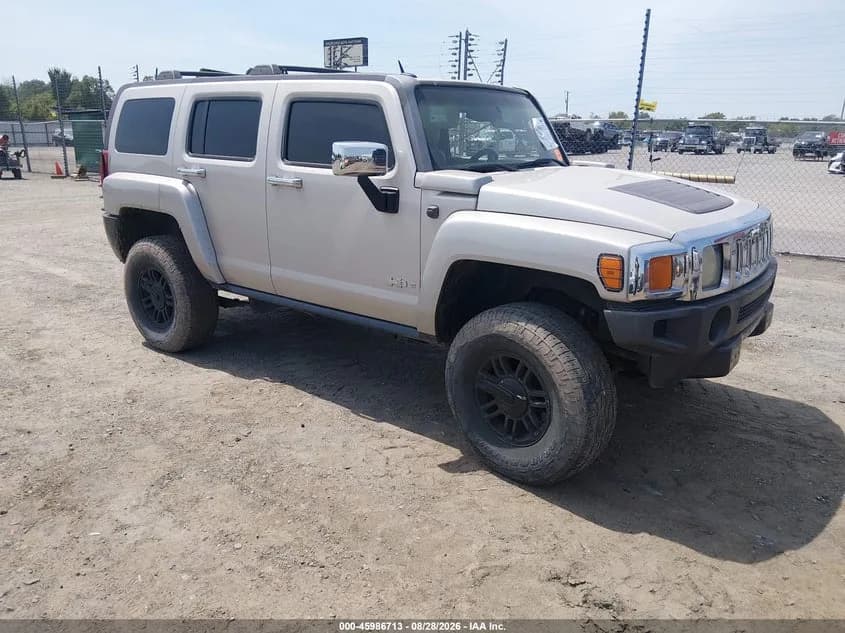 Hummer H3 Suv — фото 1