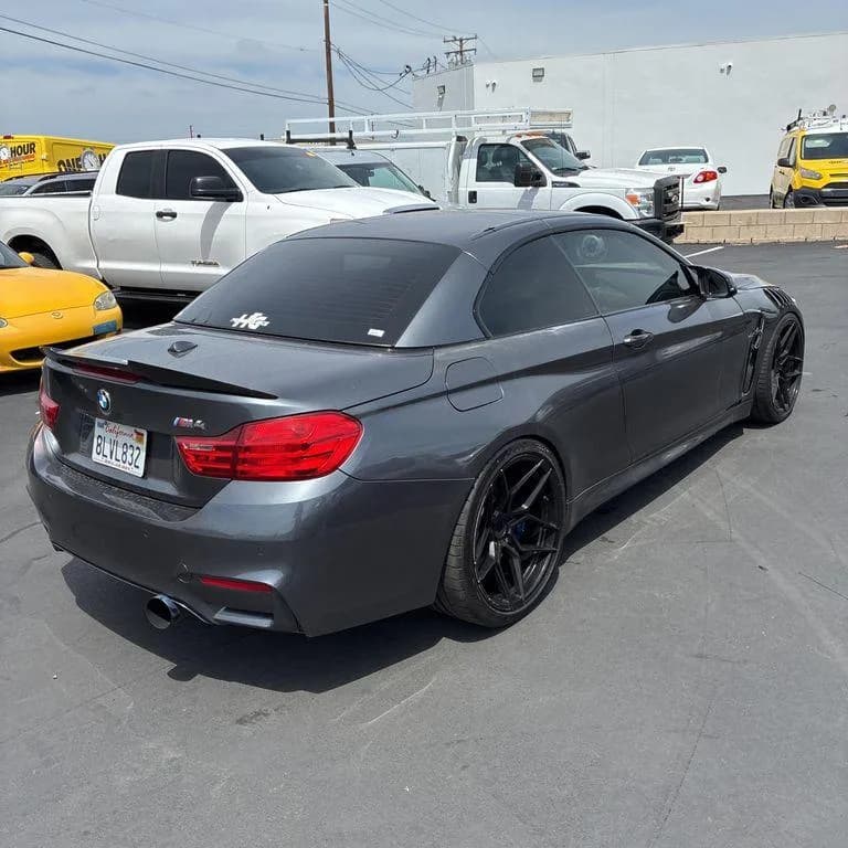 BMW M4 Base