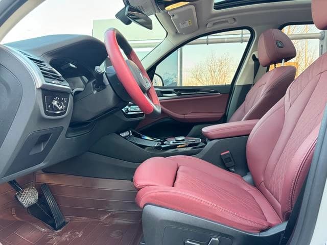 BMW iX3