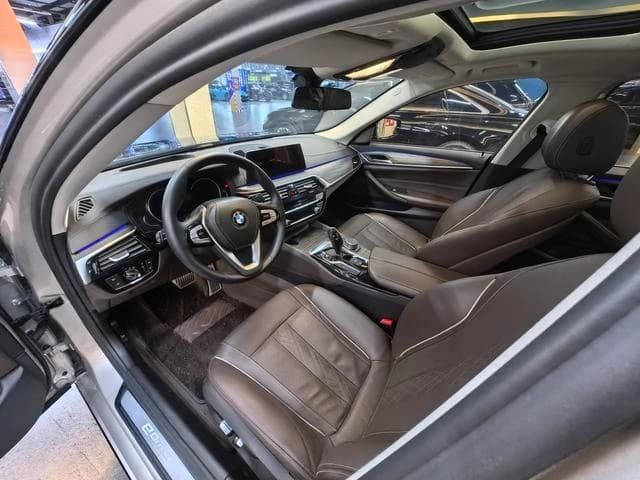 BMW 5 PHEV 530Le