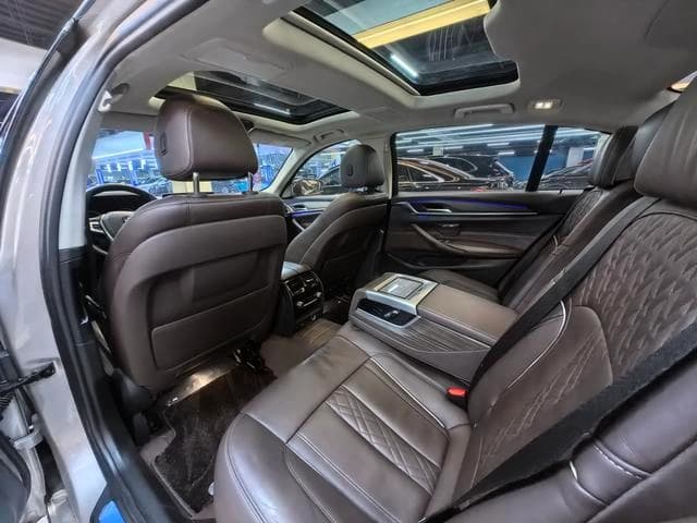 BMW 5 PHEV 530Le