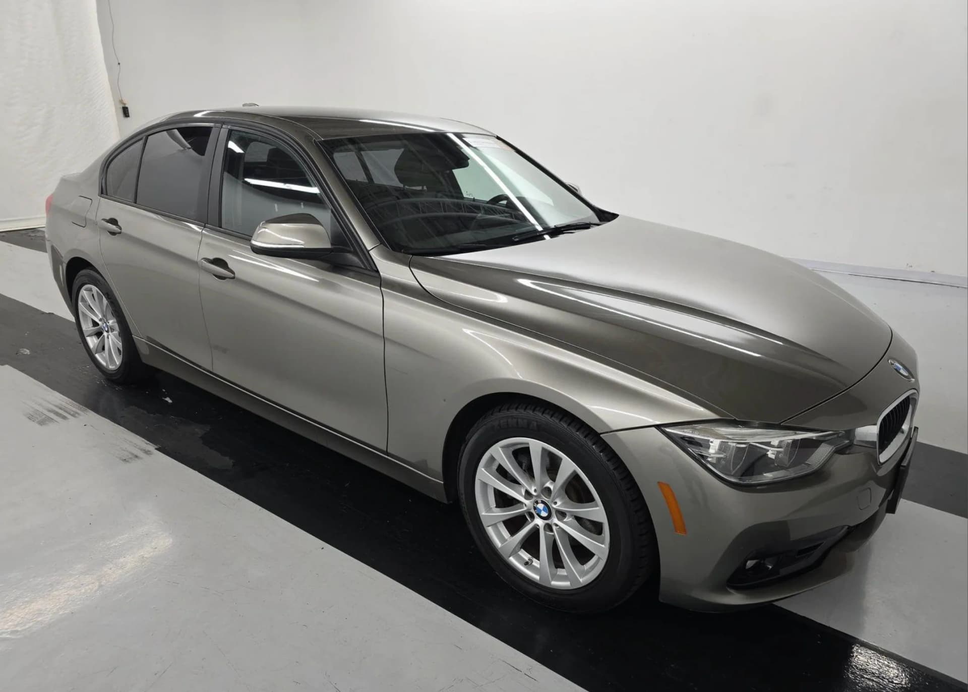 BMW 320I