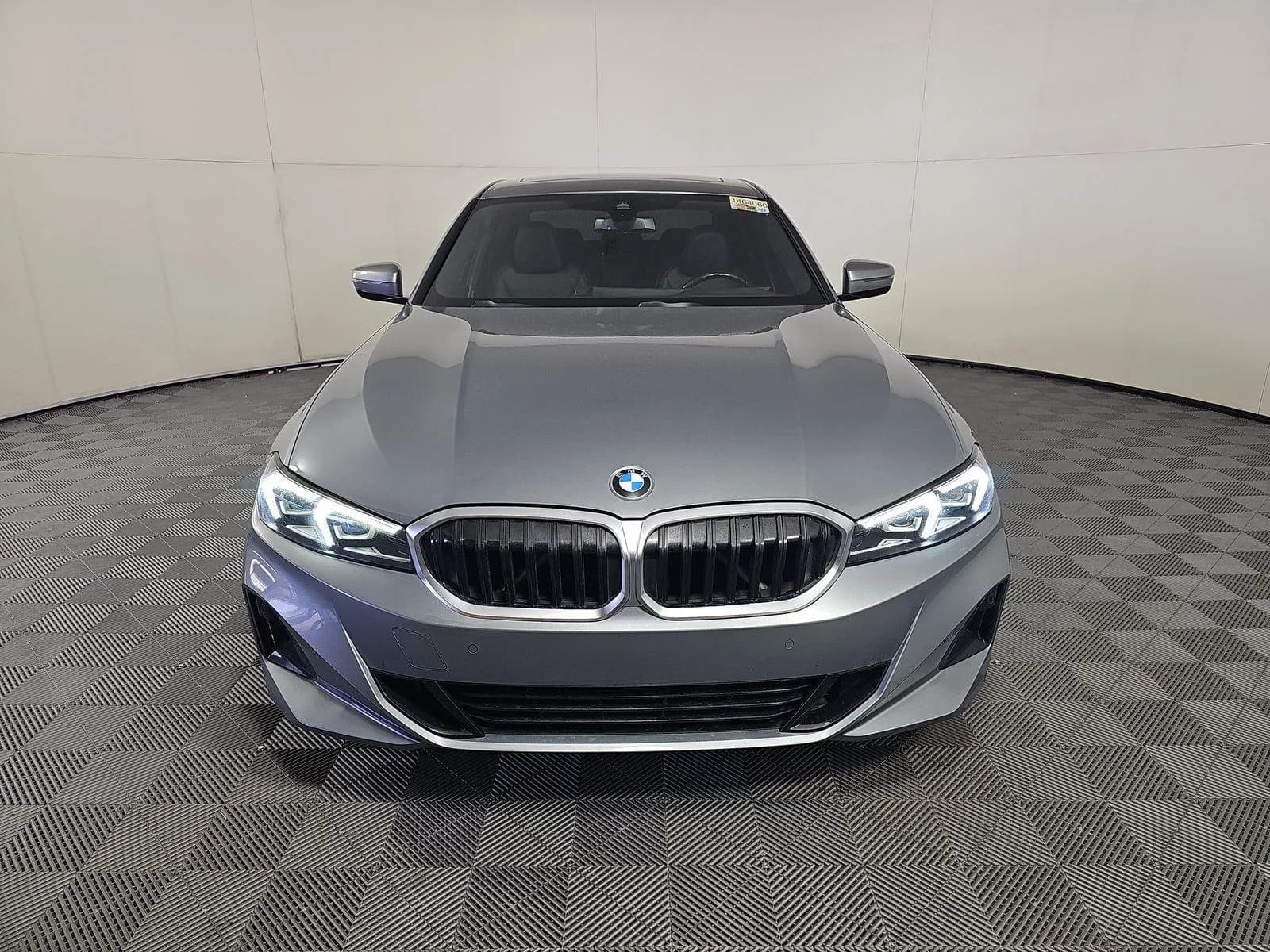BMW 3 Series 330i