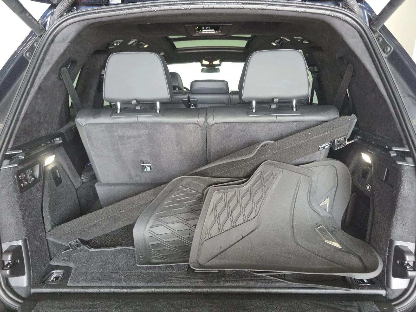 BMW X7 xDrive40i — фото 1