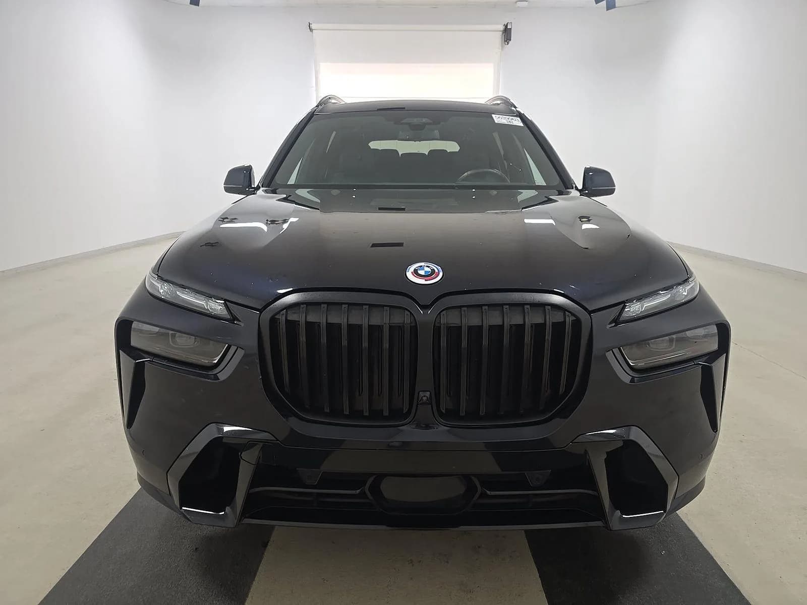 BMW X7 xDrive40i — фото 1