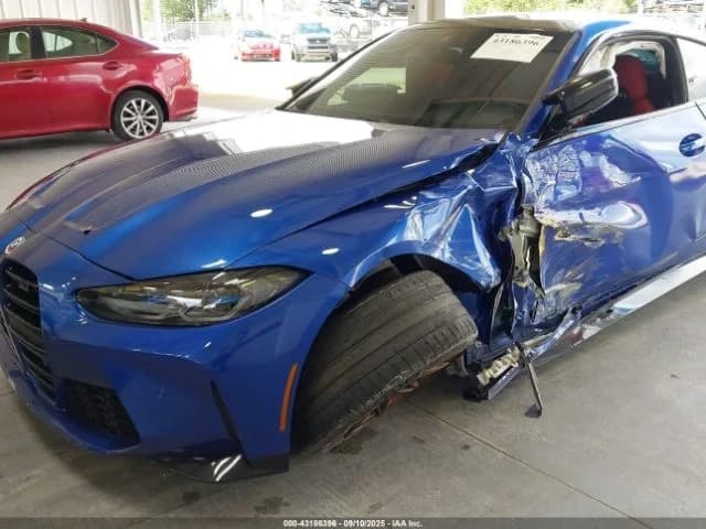 BMW M4 COMPETITION