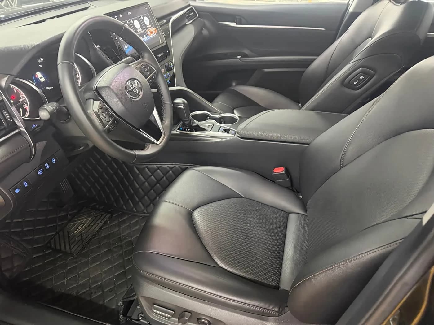 Toyota 2.0G Luxury Edition