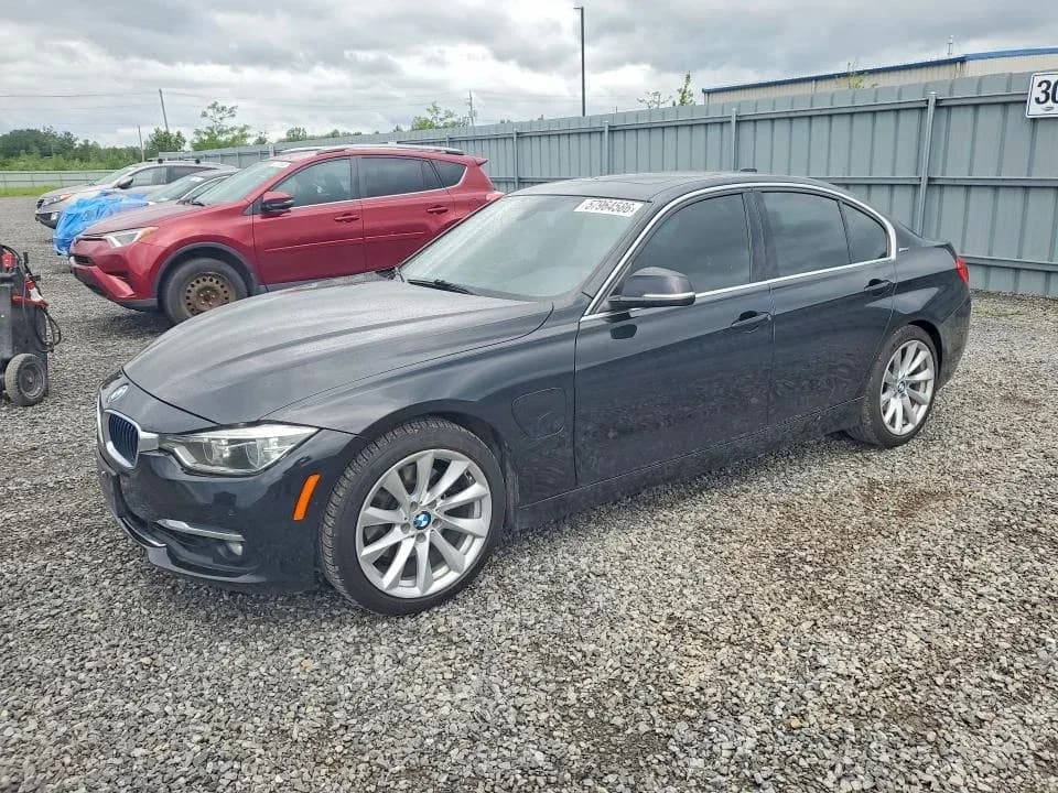 BMW 330E