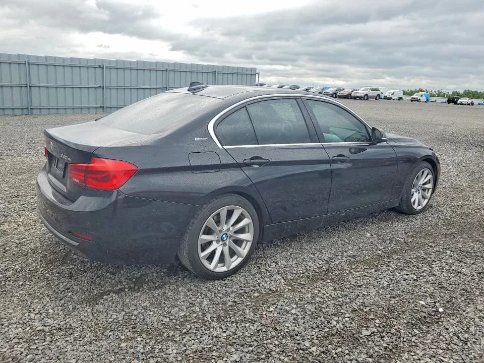 BMW 330E