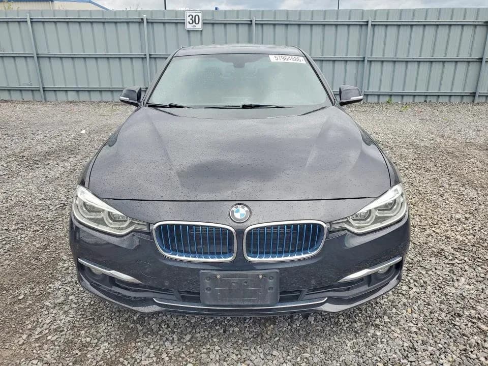 BMW 330E