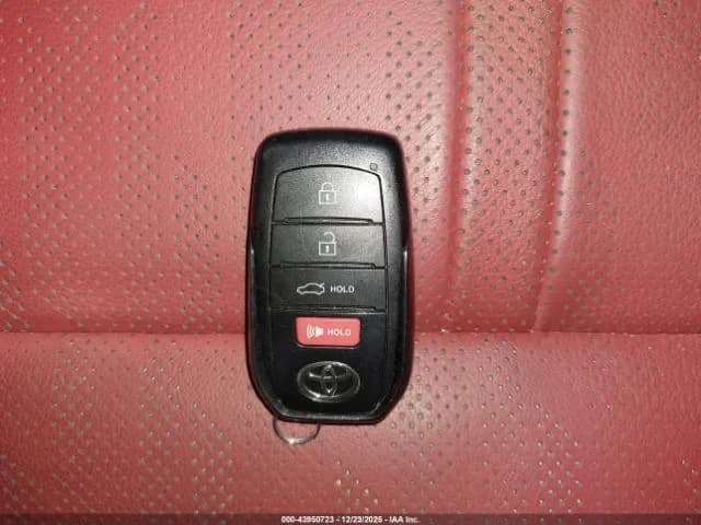 TOYOTA CAMRY XSE