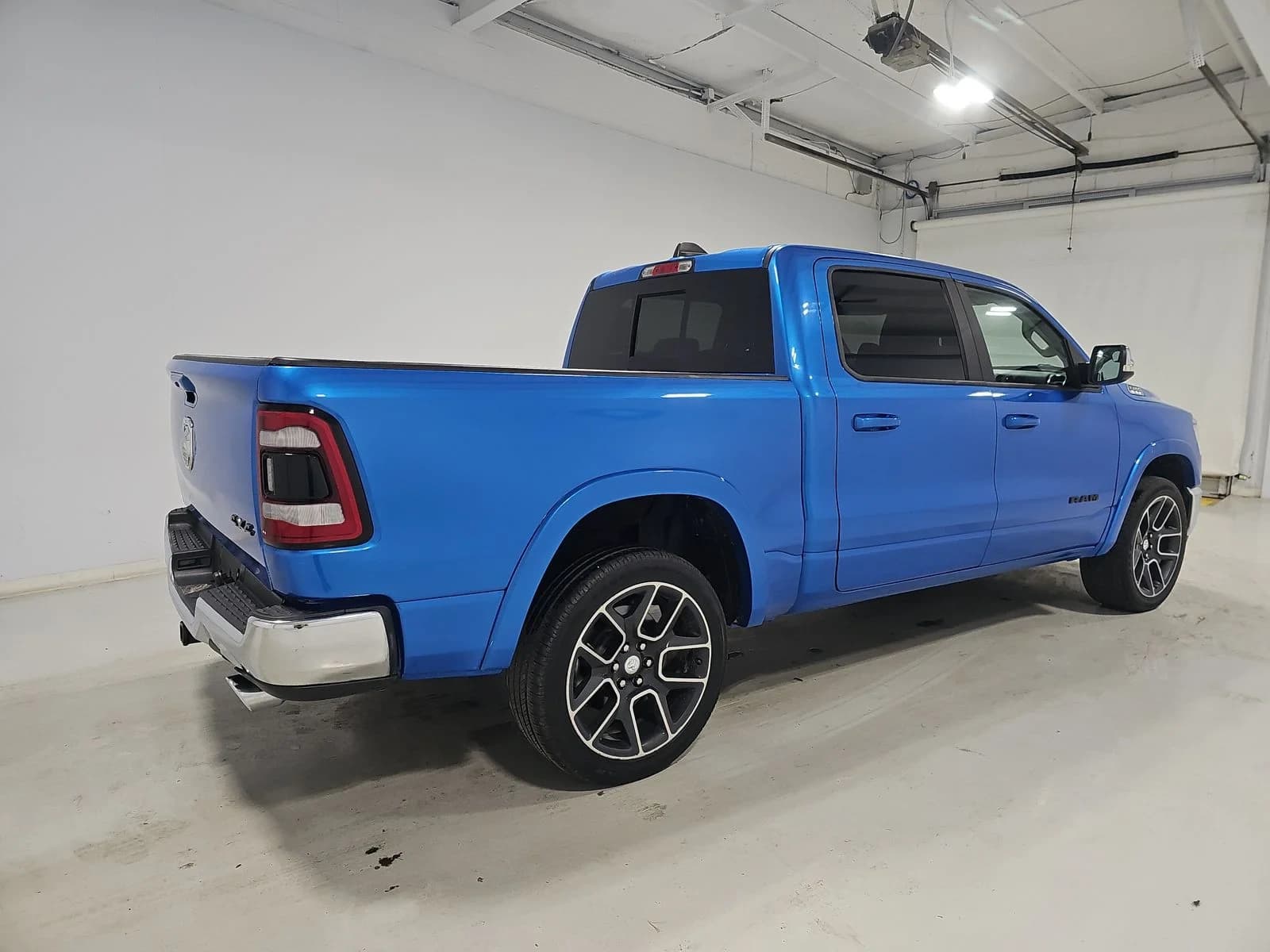 Ram 1500 Laramie Crew Cab Short Bed