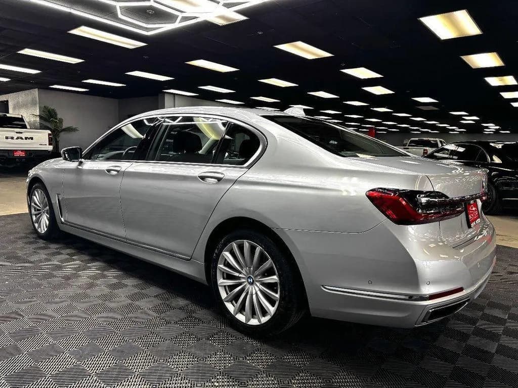 BMW 7 Series i