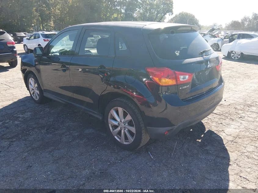 Mitsubishi Outlander Sport Es