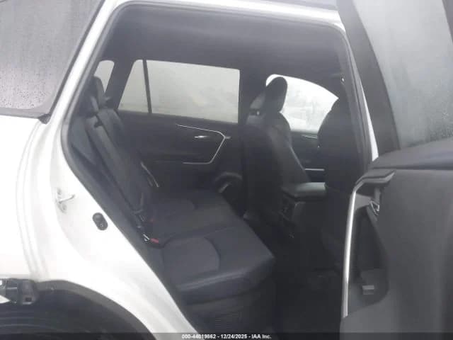 TOYOTA RAV4 HYBRID XSE