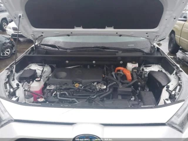 TOYOTA RAV4 HYBRID XSE