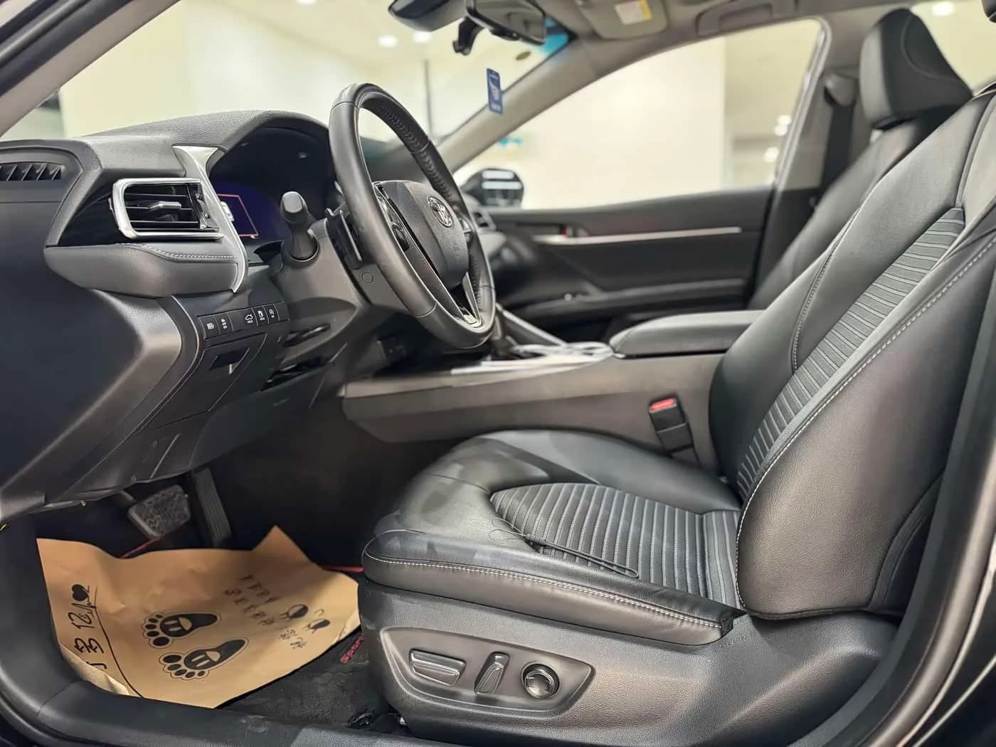 Toyota 2.5G Luxury Edition