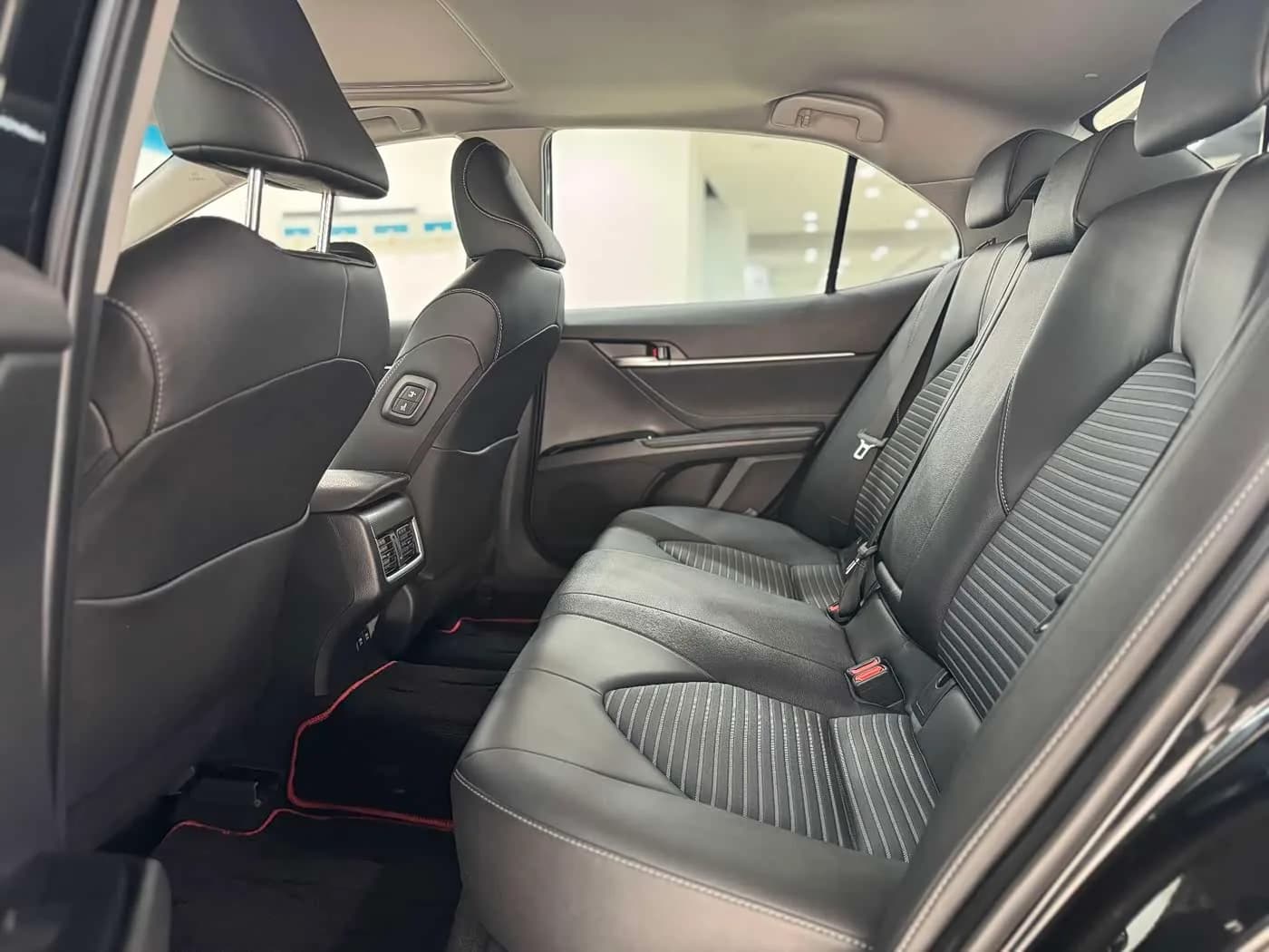 Toyota 2.5G Luxury Edition