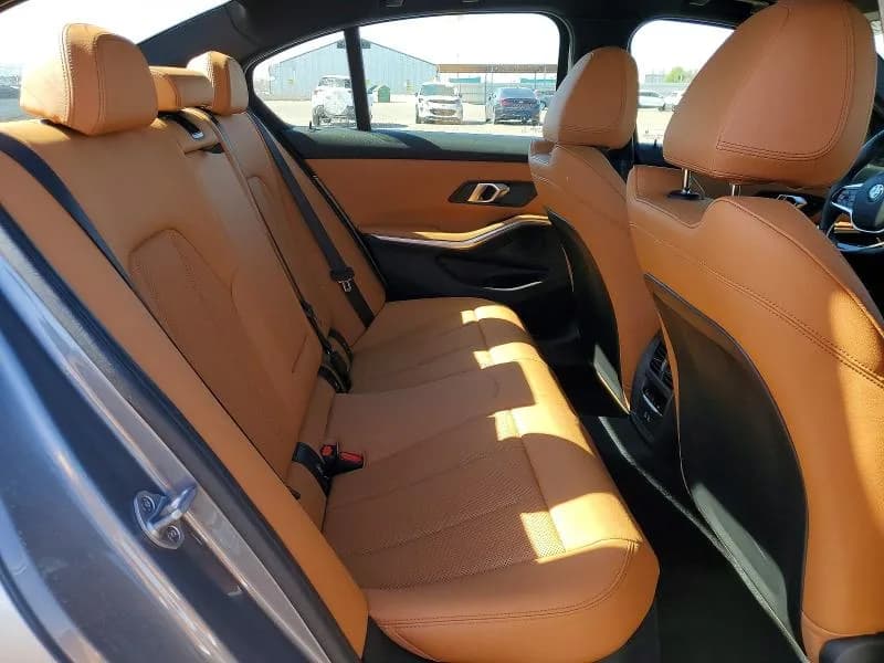 BMW 330XI