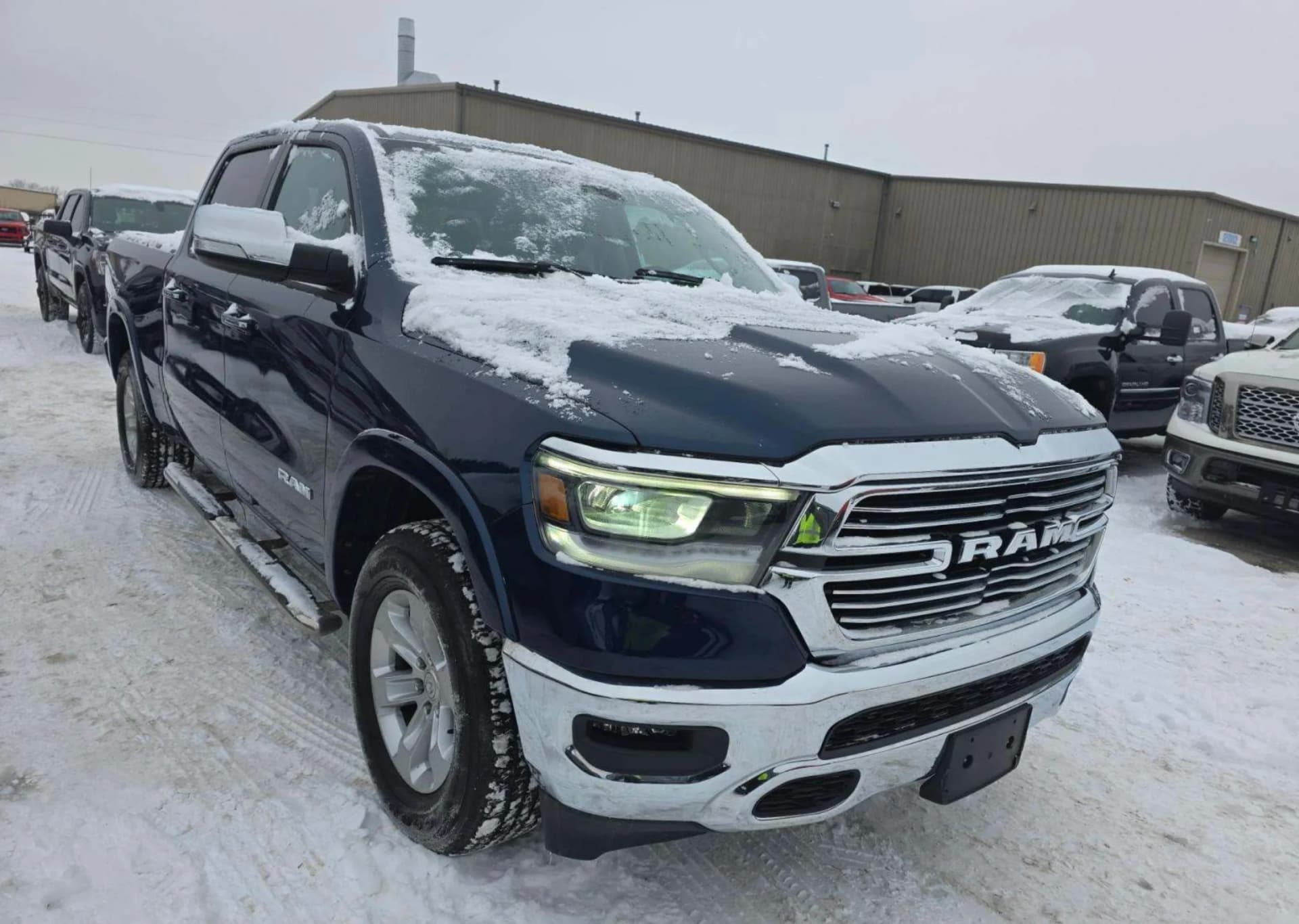 Ram 1500 Laramie Crew Cab Medium Bed