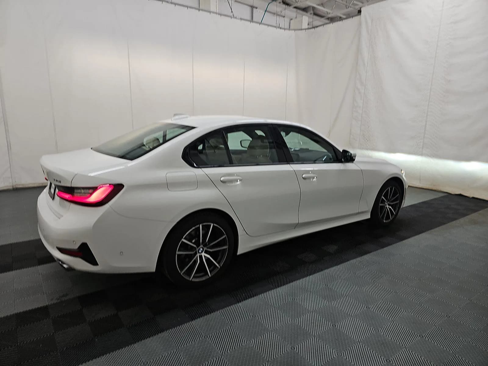 BMW 3 Series 330i xDrive