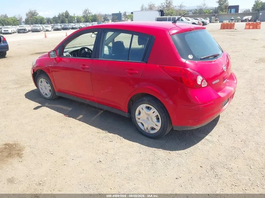 Nissan Versa 1.8S