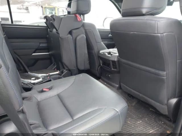 TOYOTA SEQUOIA PLATINUM
