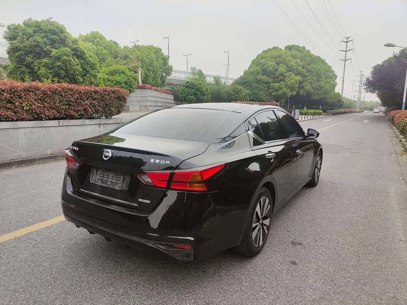 Nissan 2.0L XL Comfort Edition