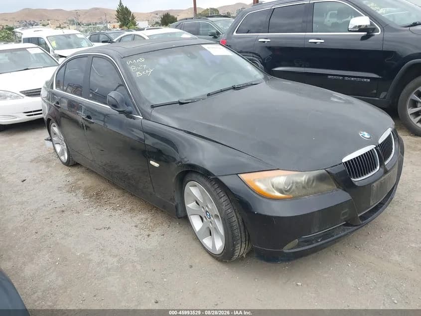 BMW 330I — фото 1