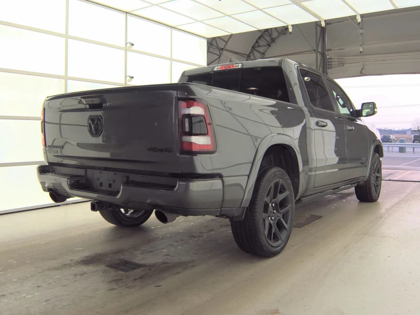 Ram 1500 Laramie Crew Cab Short Bed