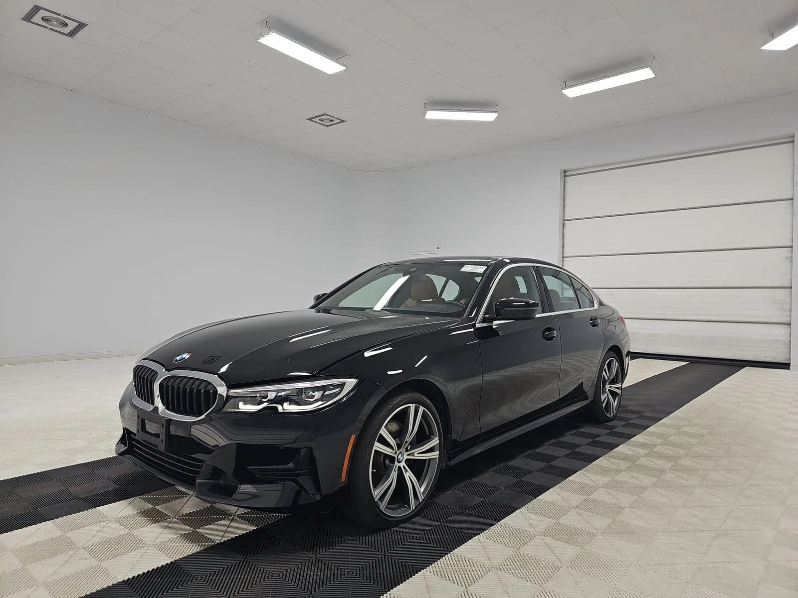 BMW 3 Series 330i xDrive