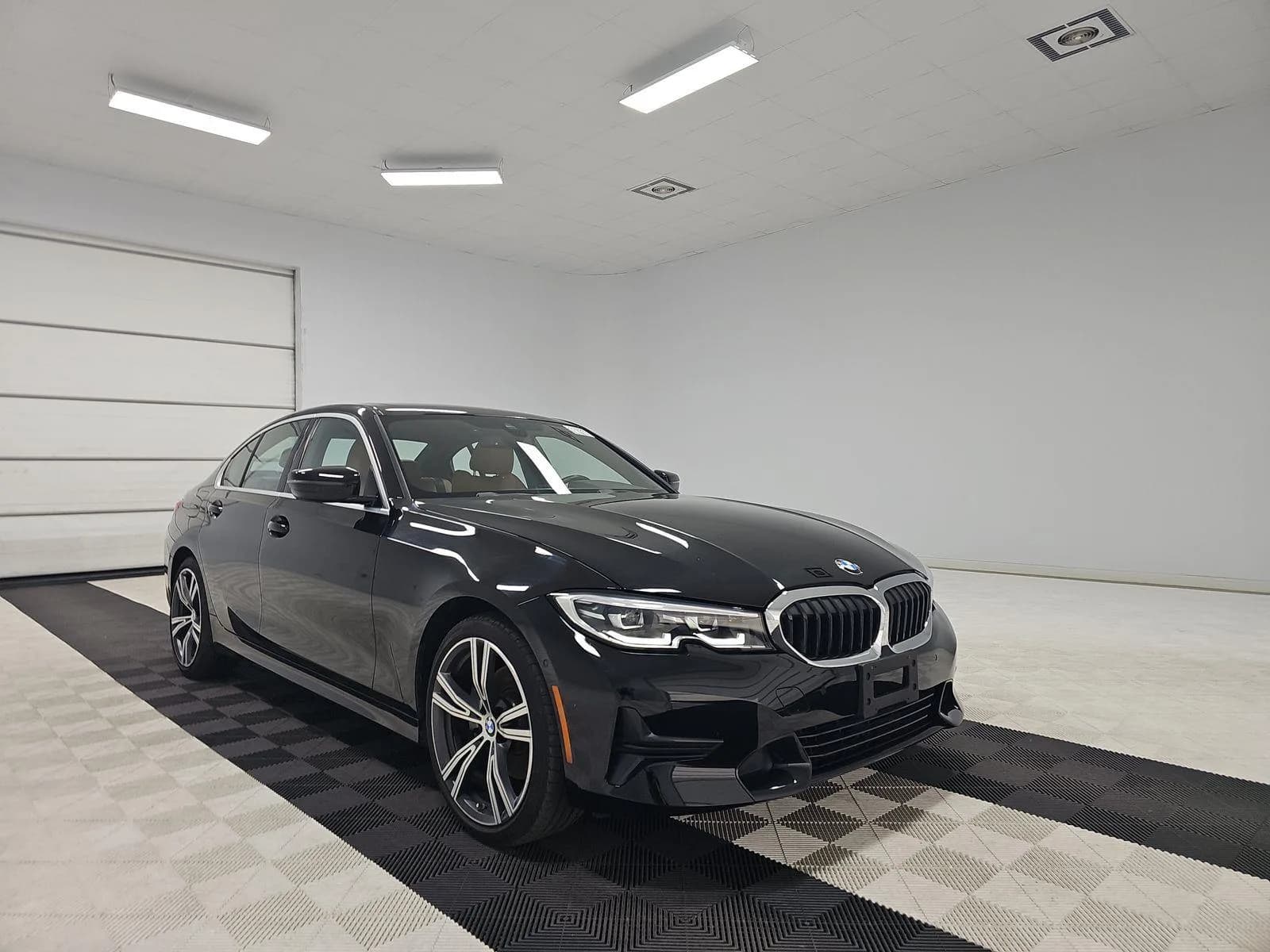 BMW 3 Series 330i xDrive