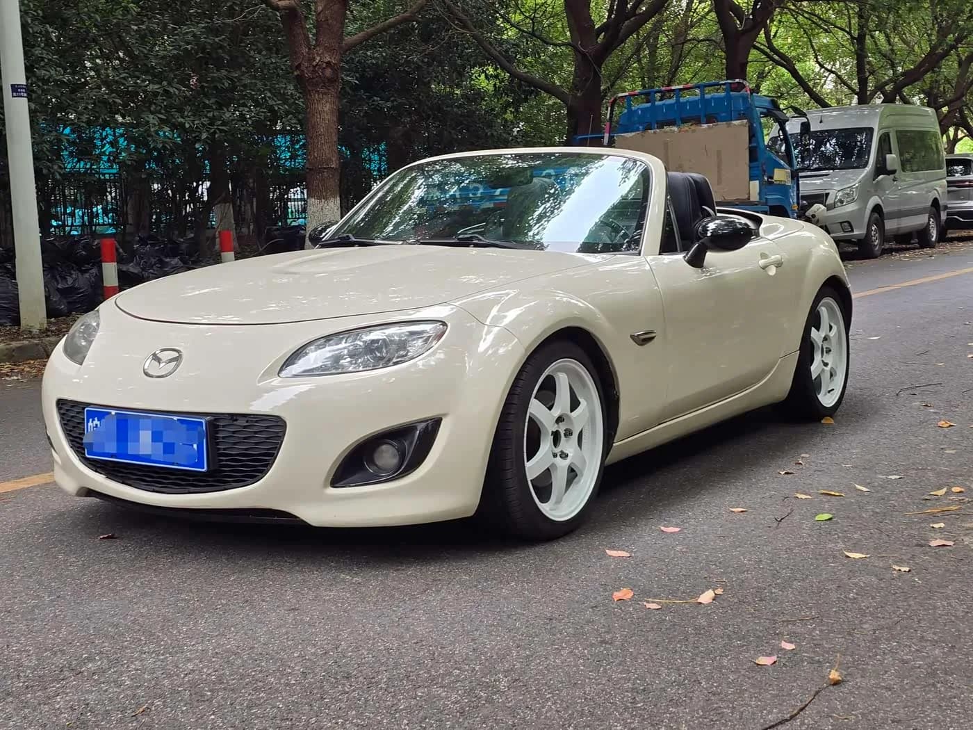 Mazda MX-5 2.0