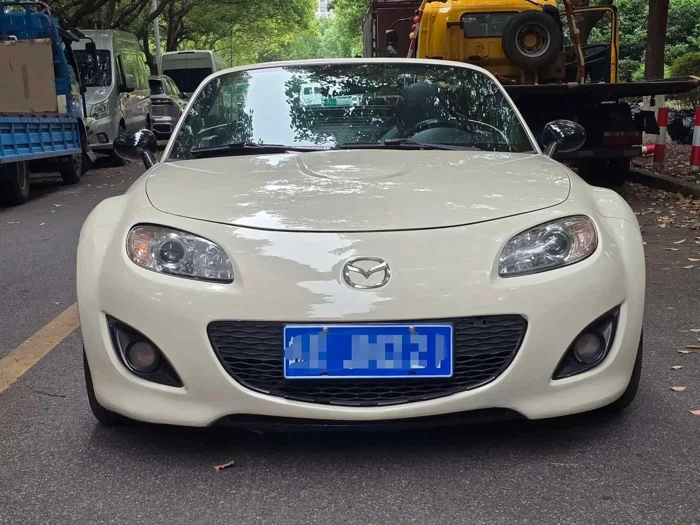 Mazda MX-5 2.0
