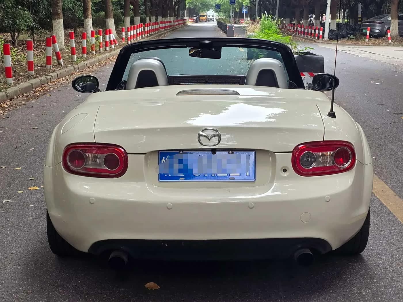 Mazda MX-5 2.0