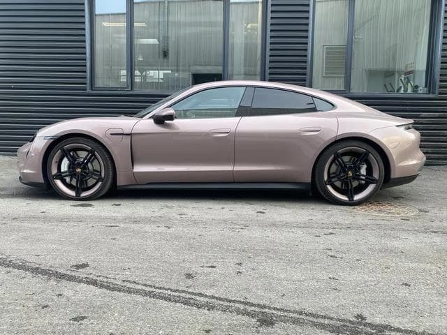 Porsche Taycan 4S