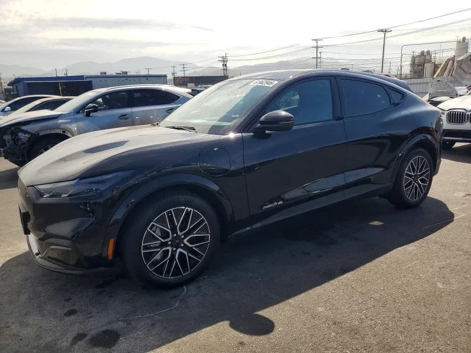 FORD MUSTANG MACH-E Premium