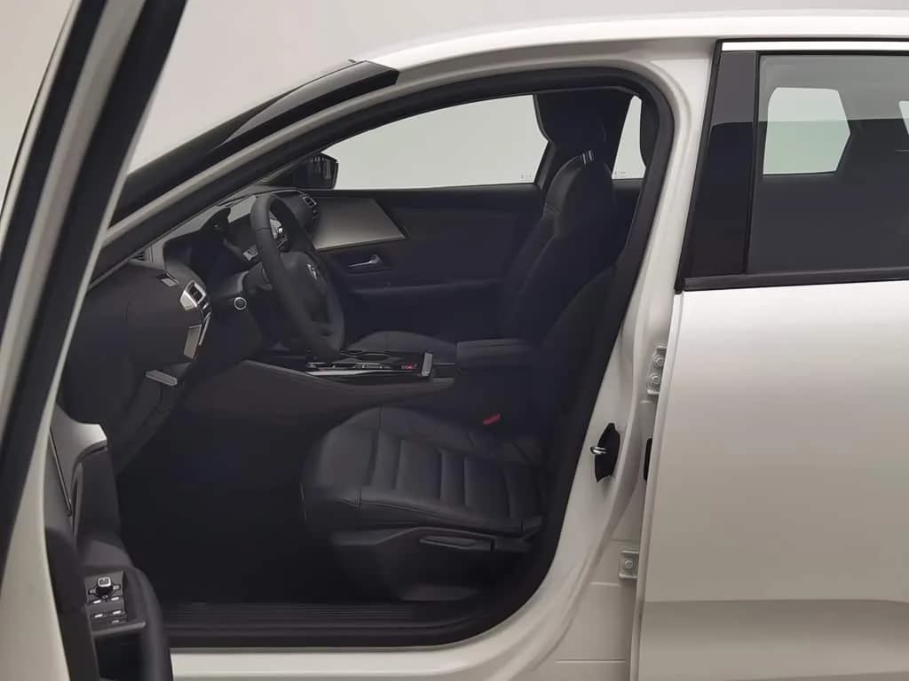 Citroën C5 X 1.6T Overseas Edition