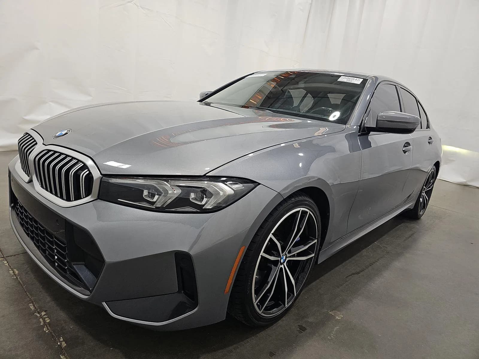 BMW 3 Series 330i