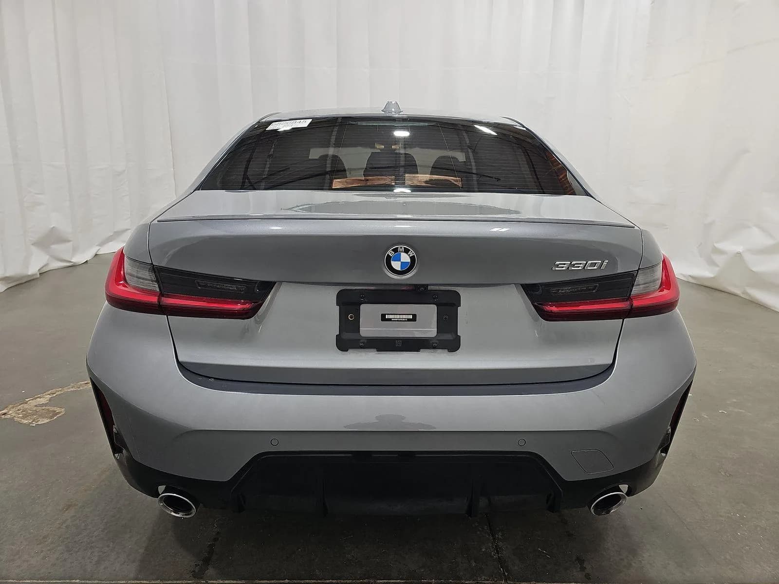 BMW 3 Series 330i
