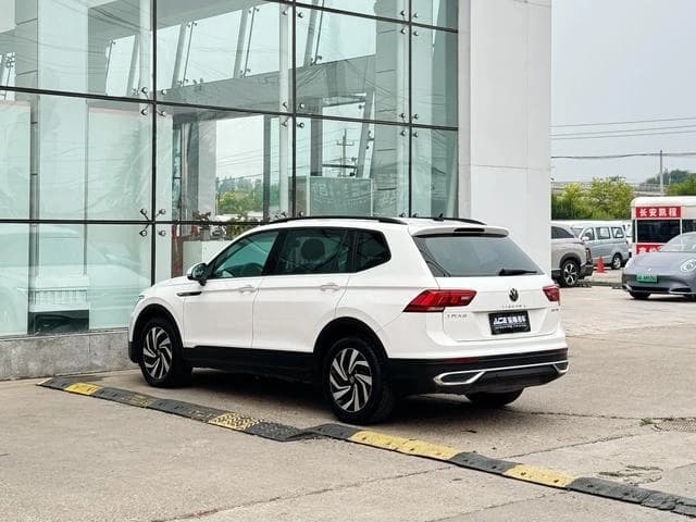 Volkswagen TiguanL 2022 330TSI