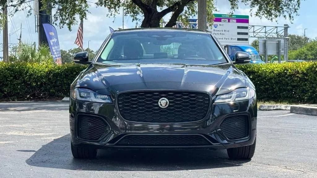 Jaguar Xf SE p250 automatic