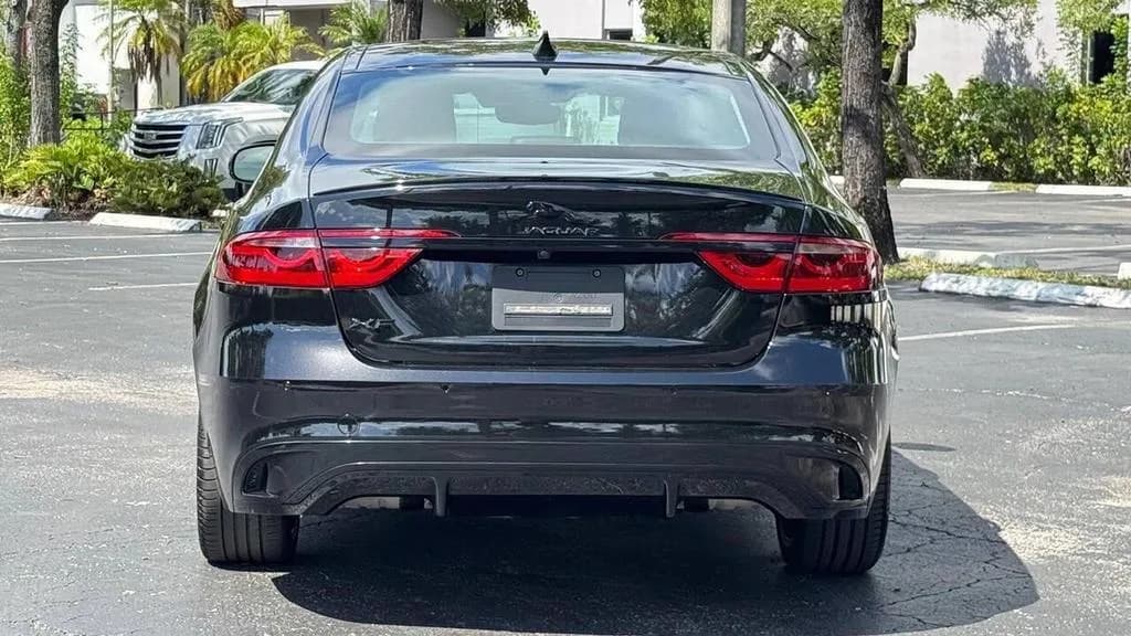 Jaguar Xf SE p250 automatic