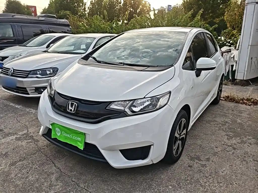 Honda Fit 2016 1.5L LXS CVT Comfort Sunroof Edition