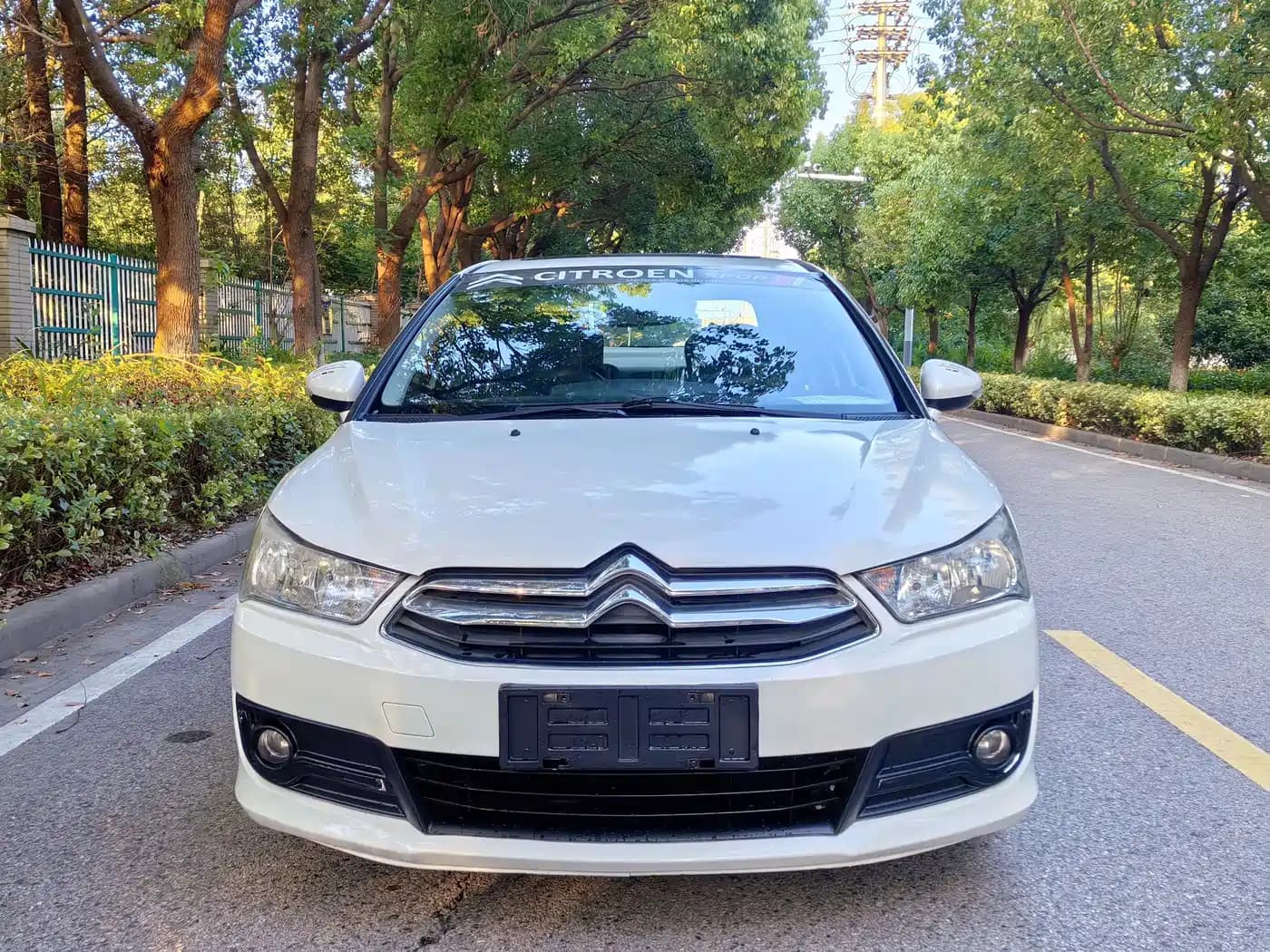 Citroen C-Quatre Citroën 2016 Classic Sedan 1.6L Automatic Premium