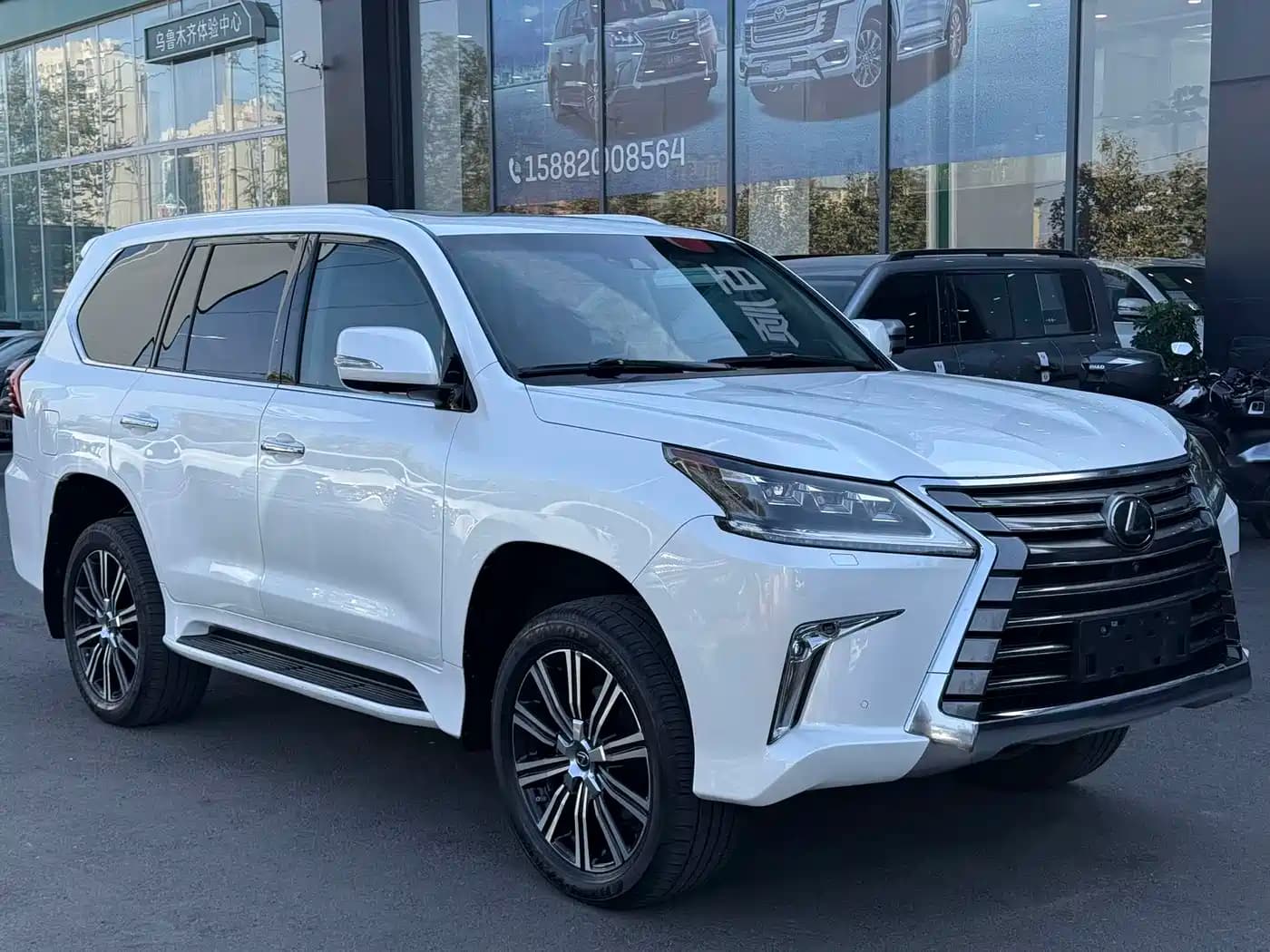 Lexus LX 2017 570 Prestige Luxury