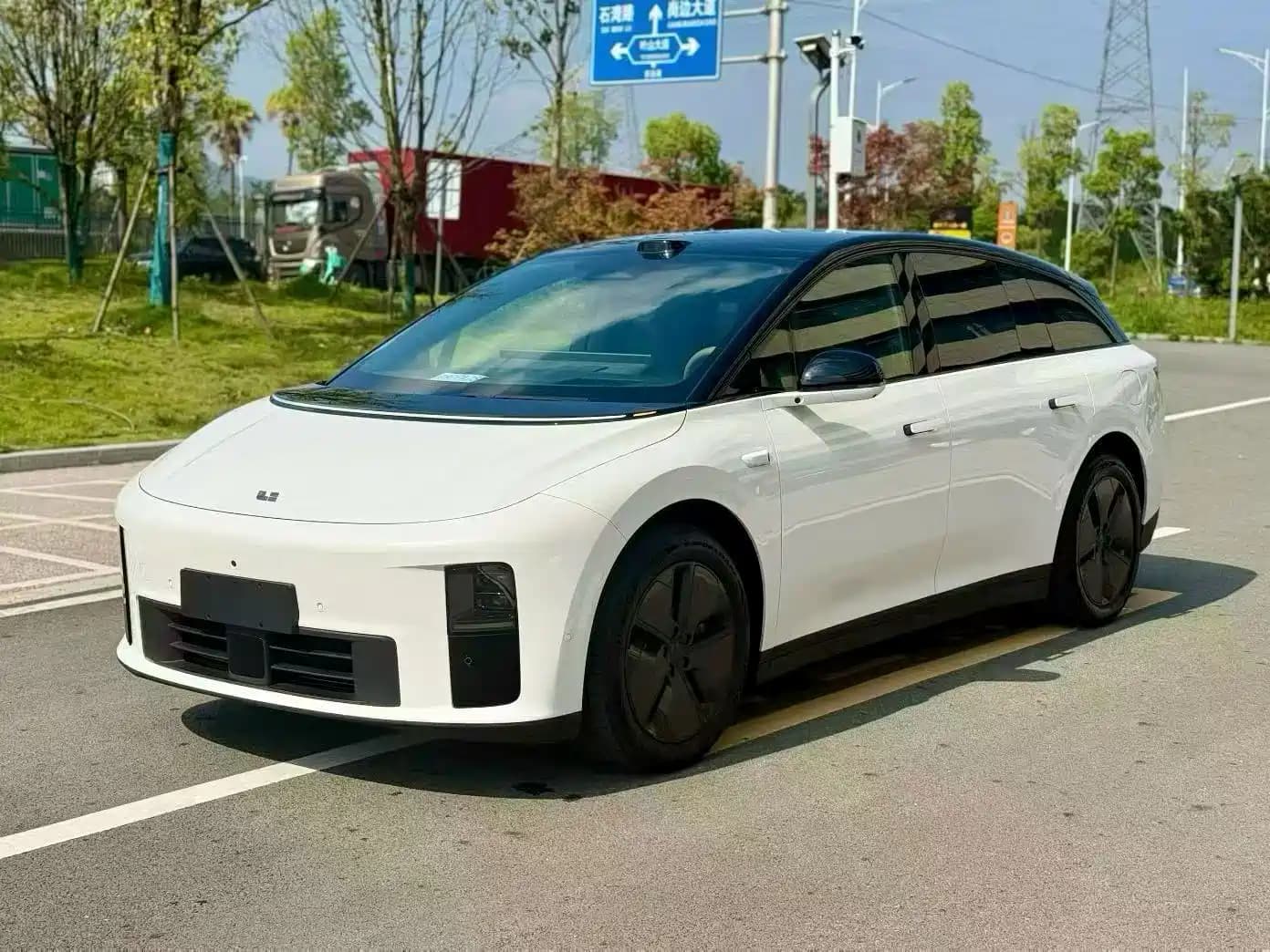 Li Xiang i6 Li Auto Li Auto 2025 2WD Base Model