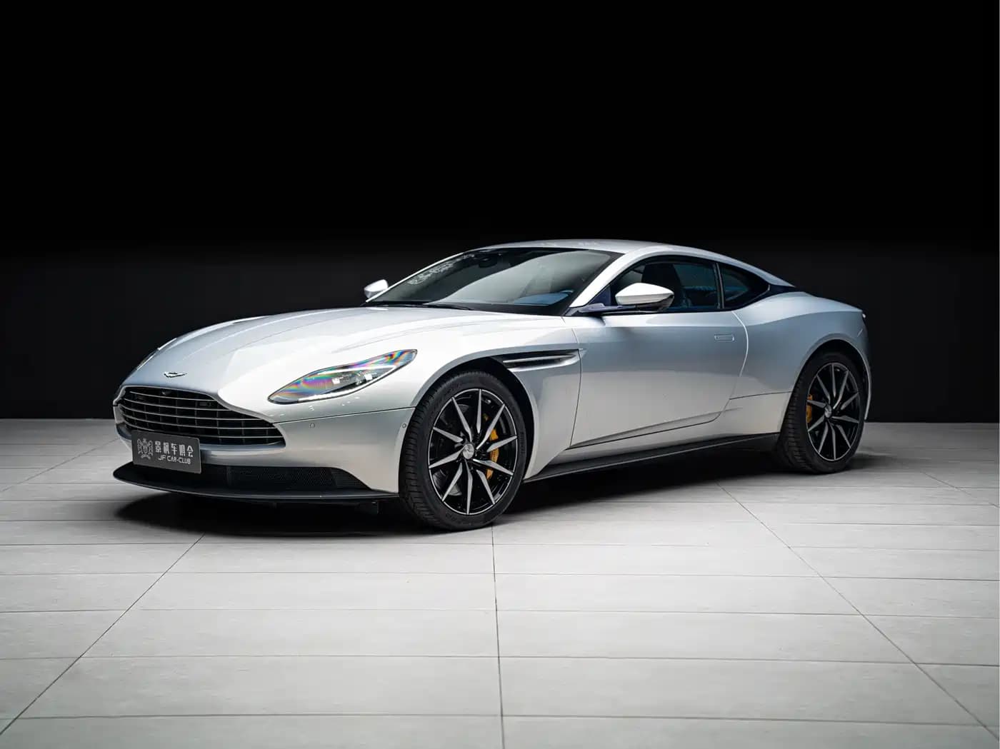 Aston Martin DB11 2019 Model 4.0T V8 Coupe